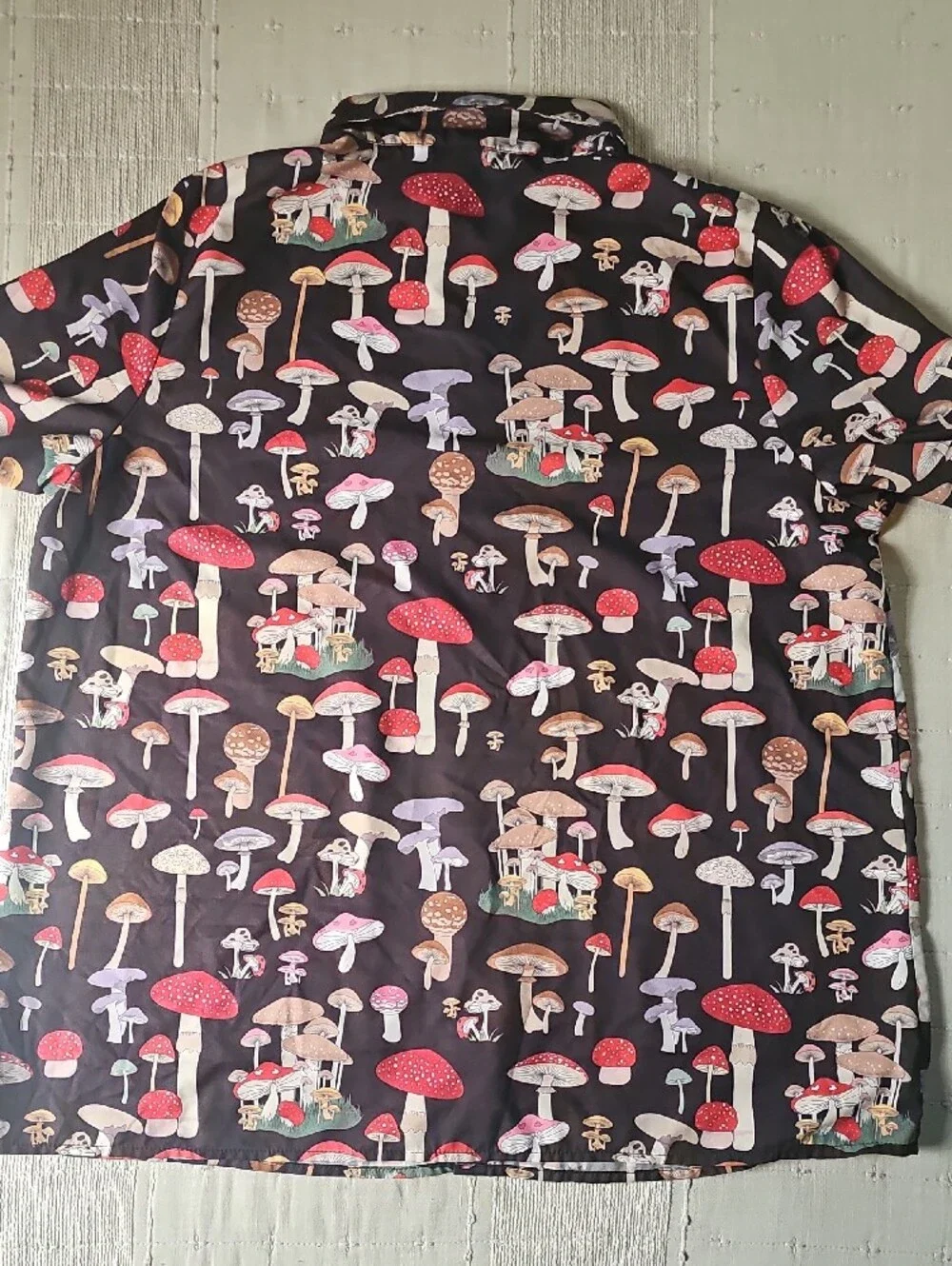 Mushroom Print Short Sleeve Button-Up Shirt - Multicolor - Picture 5 of 5